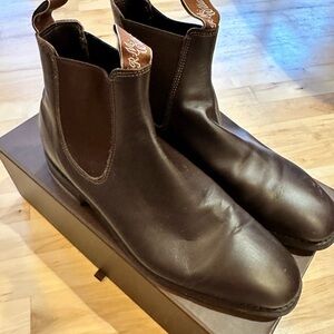 RM Williams Comfort Craftsman Boots
Color: Chestnut
Shoe Size: RMW 9 | US M10